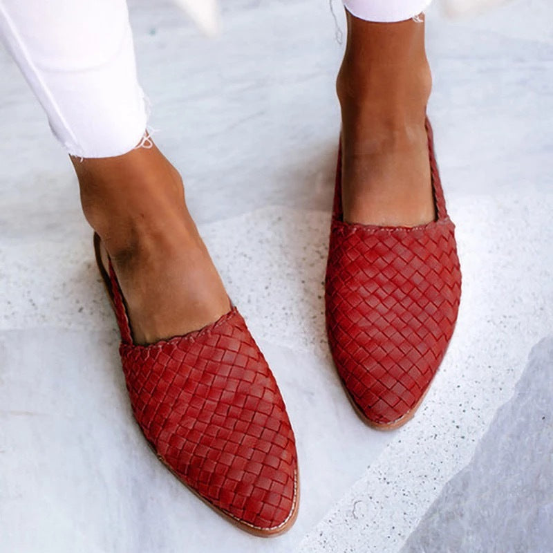 Zuecos modernos para mujer con tira cómoda para uso diario