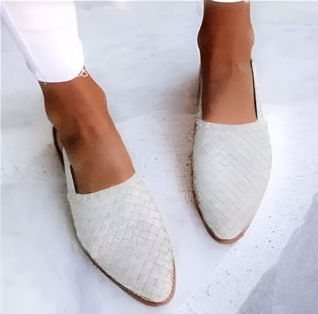 Zuecos modernos para mujer con tira cómoda para uso diario