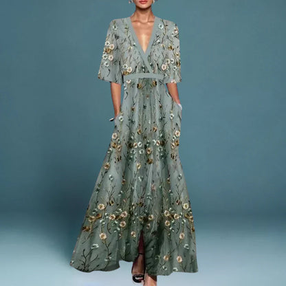 Elegant and fashionable Maxi Dress