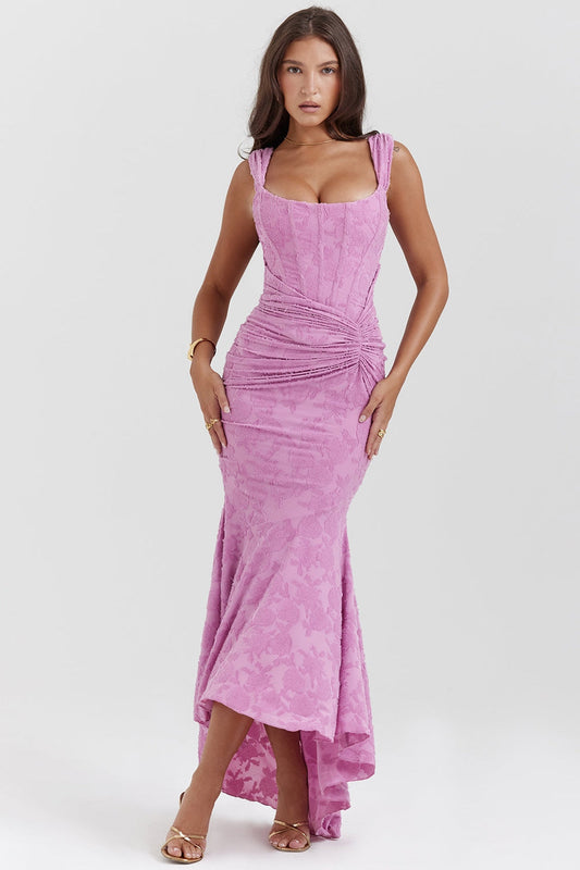 Vestido largo elegante y sofisticado con falda asimétrica y tirantes ajustables
